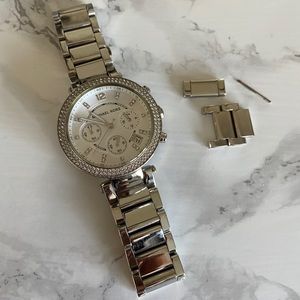 💕Michael Kors watch 💕